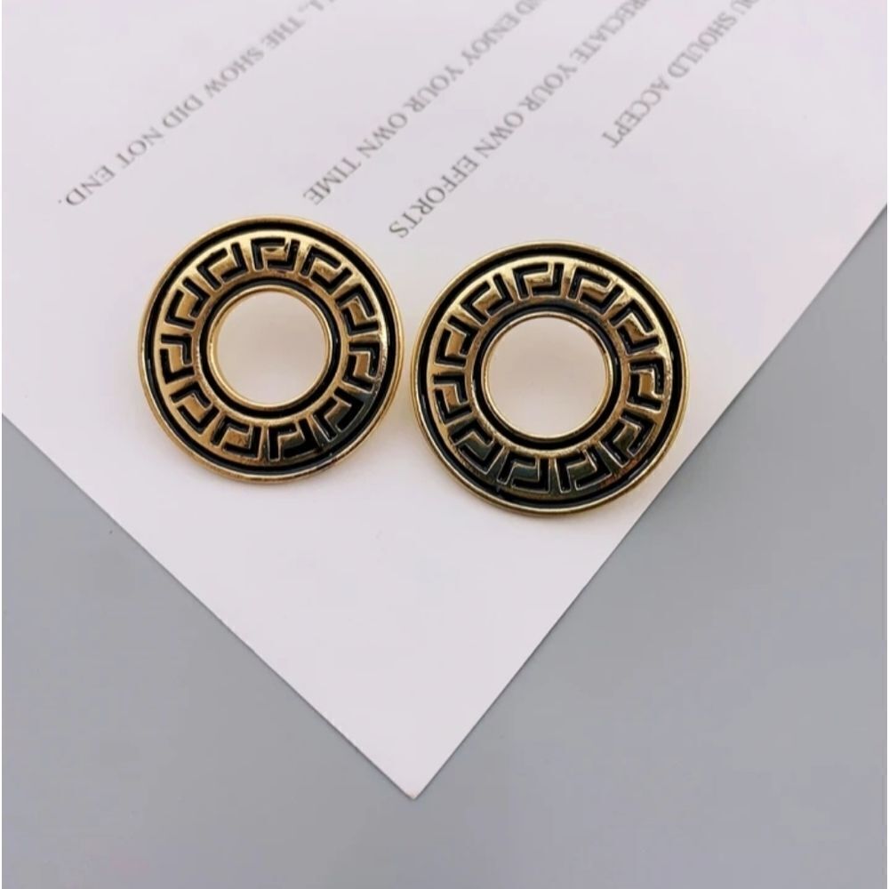 Designer Inspired Stud Earrings Black & Gold Round - Picture 4 of 6